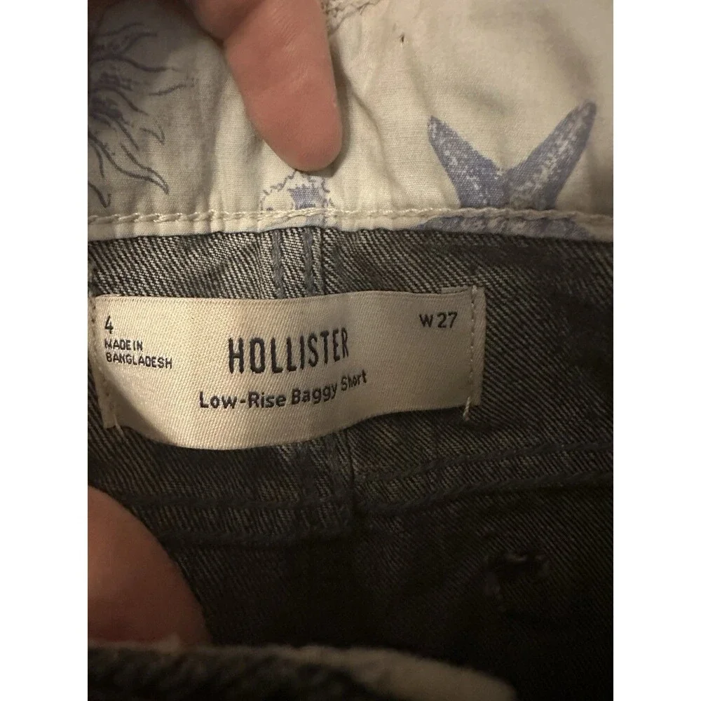 Hollister Low-Rise Baggy Denim Shorts Dark Blue Women's Size 4 W27 Casual